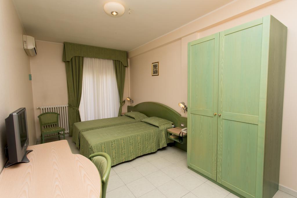 Hotel Grillo Nuoro  Rom bilde